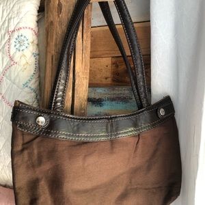 Thirty One Purse Brown